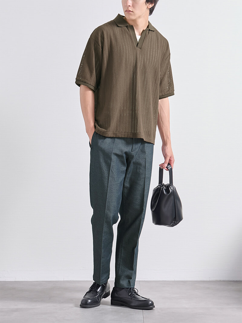 デニムスラックス（インディゴ）／夏のコーディネート例