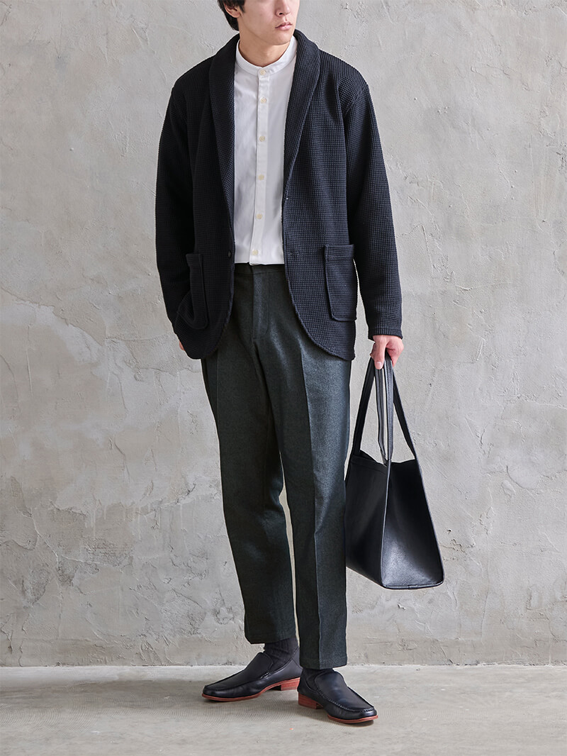 デニムスラックス／秋の着こなし例