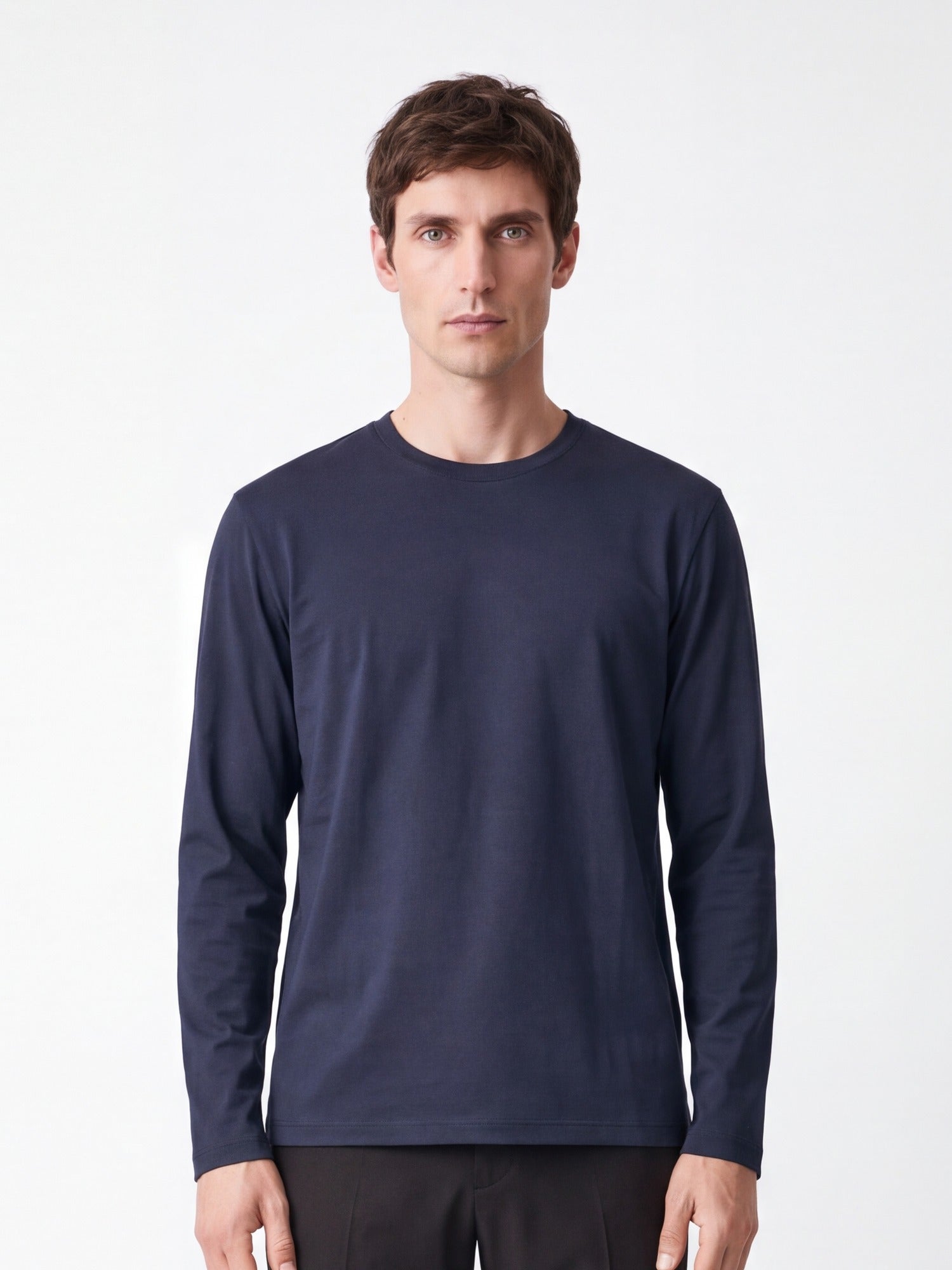 ロングスリーブTシャツを色違いで
