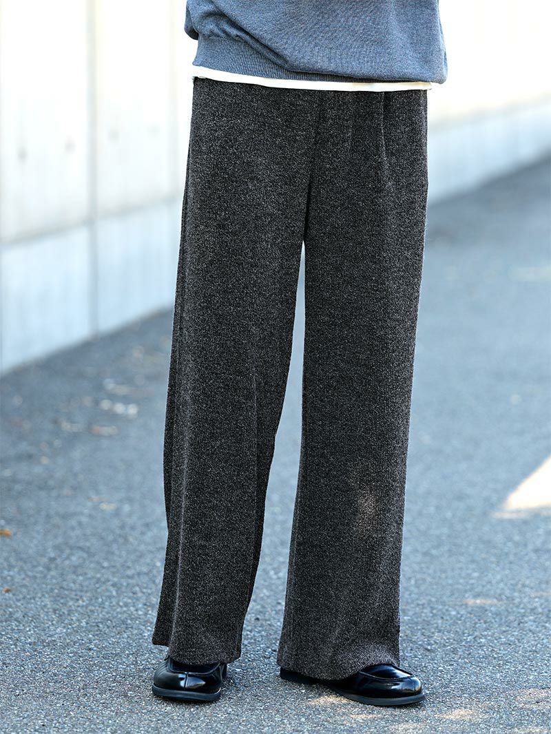 リラクシーニットパンツ